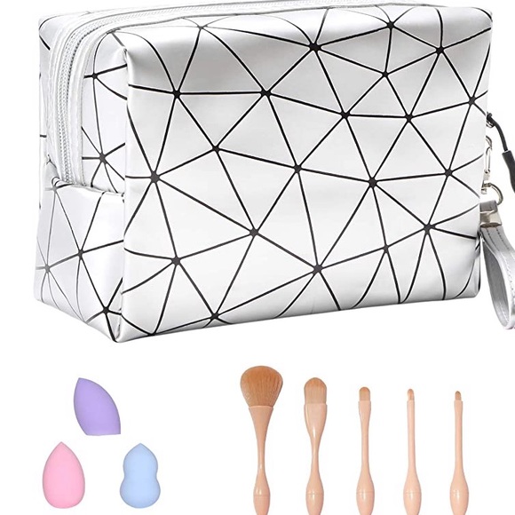 Other - Makeup bag and brush set NEW